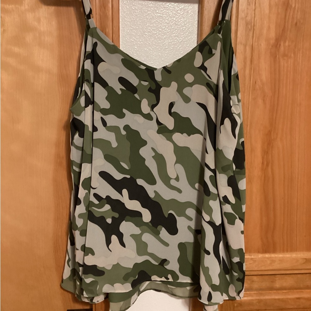 Torrid Camo Print Sophie Tank Top in Olive, black, and cream. NWOT